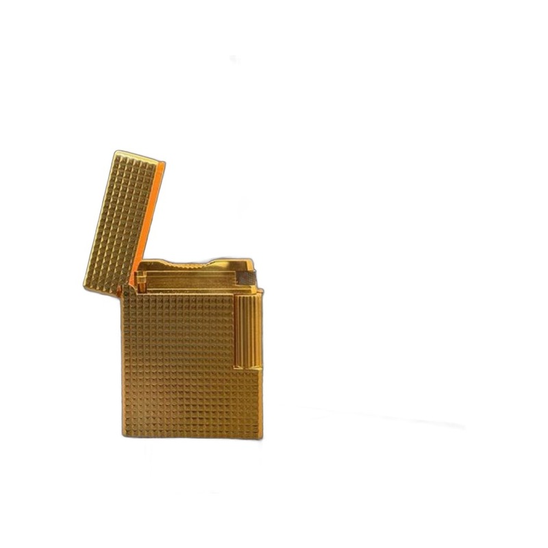 Accendino S.T. Dupont Ligne 1 Small placcato in oro, modello Pointe de Diamant, aperto con fiamma